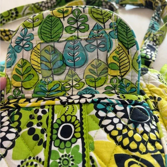 3/$15 Vera Bradley Green and Blue Floral Women's Bag - Picture 4 of 6